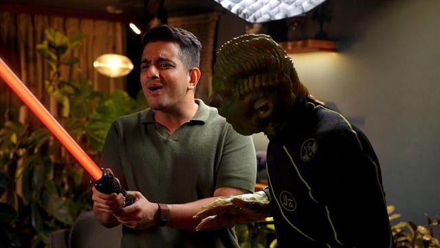 Frame 05 from Carry × Ranveer