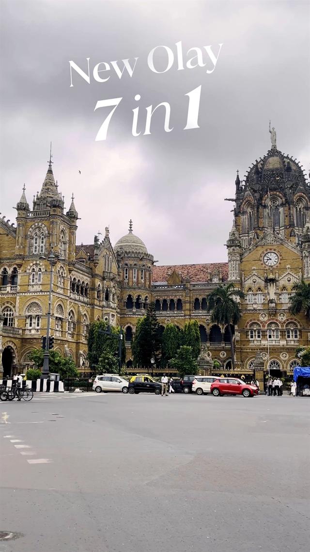 Frame 11 from Olay 7-in-1 × The Glow Show — Mumbai