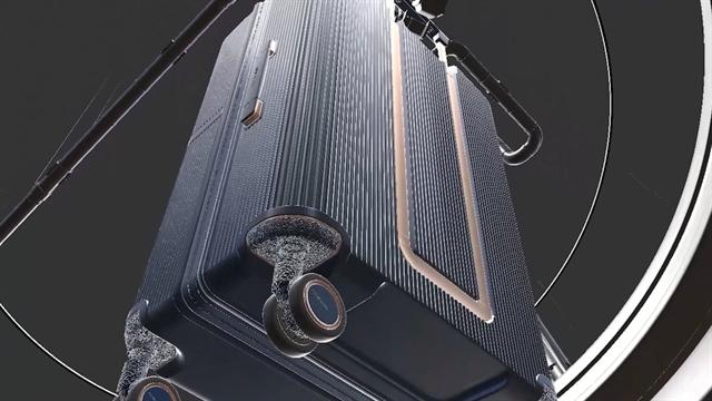 Frame 09 from Samsonite Aero-Trac